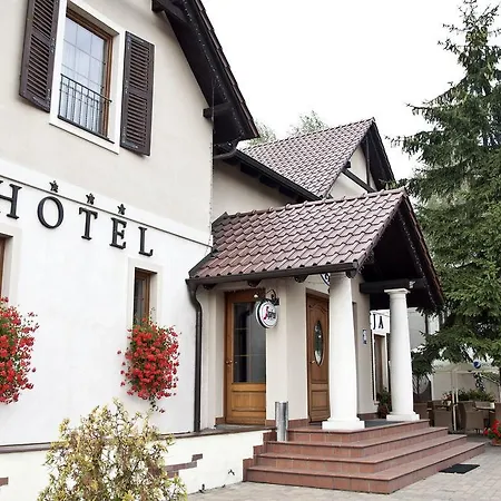 Gosciniec Sucholeski Hotel 3*