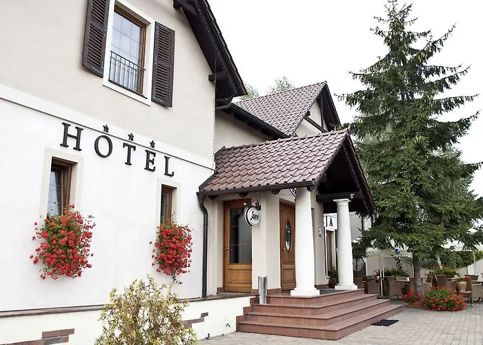 Gosciniec Sucholeski Hotel 3*