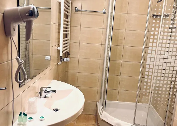 Hotel Gosciniec Sucholeski 3*